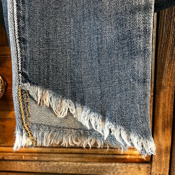 Joe’s Jeans distressed skinny raw hem jean Size 27 - Picture 6 of 8